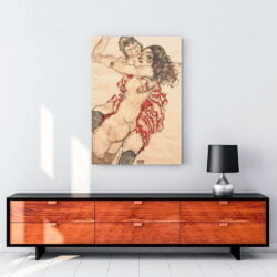 Two Women Embracing tablosu satın al